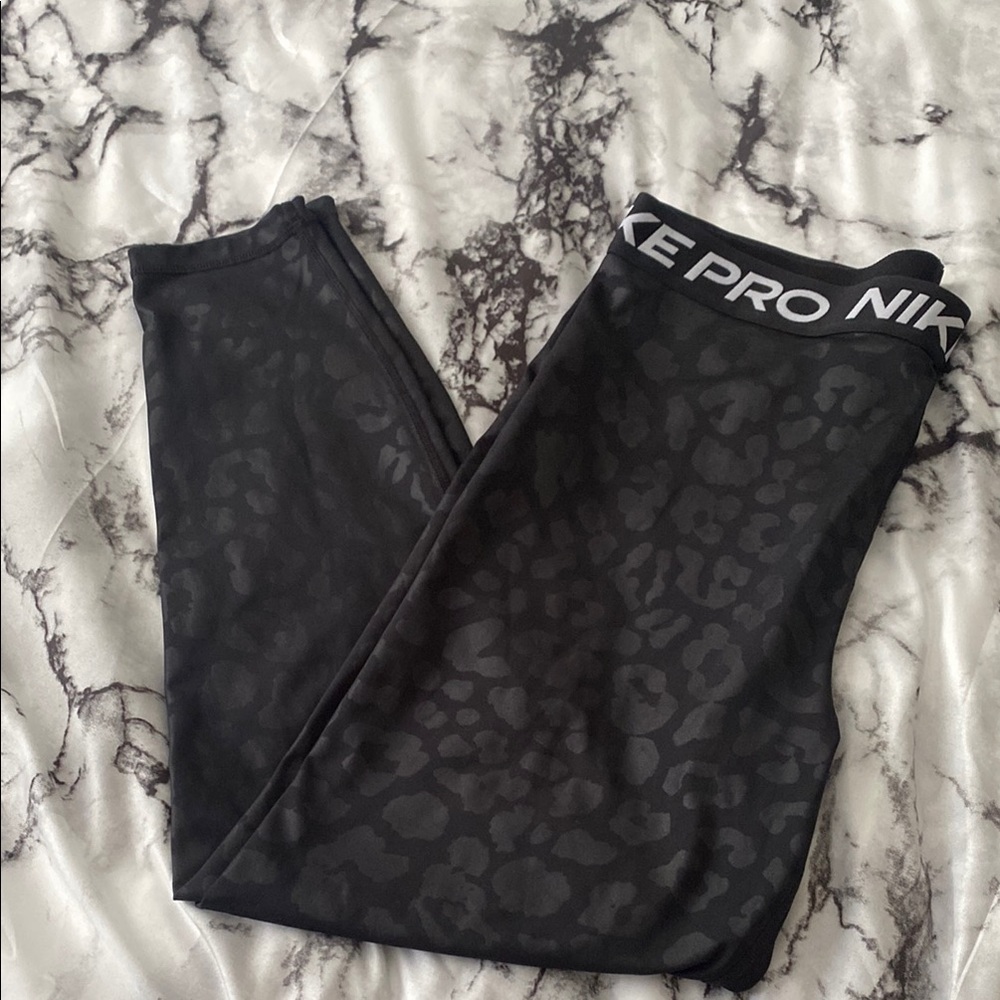 Nike Black Patterned Leggings